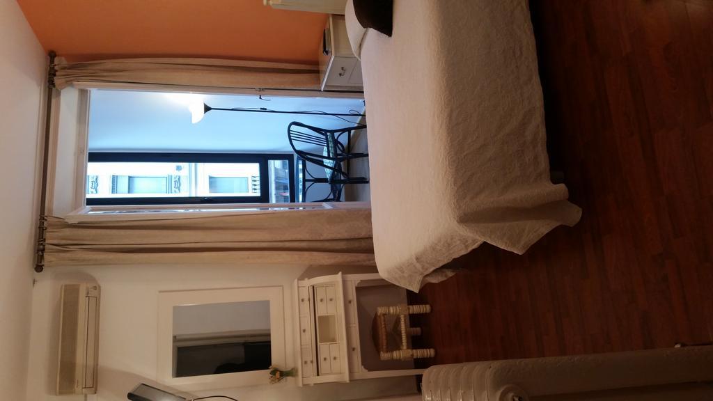 Hostal Montecarlo Madrid Phòng bức ảnh