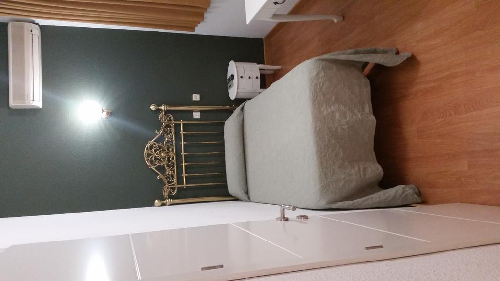 Hostal Montecarlo Madrid Ngoại thất bức ảnh