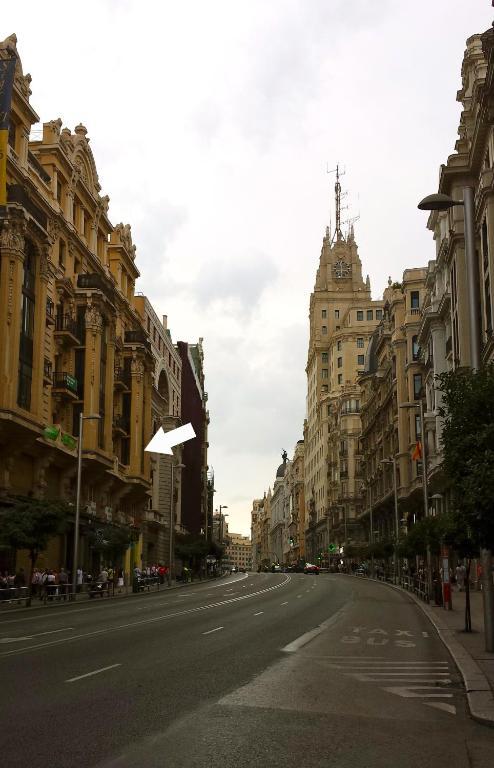 Hostal Montecarlo Madrid Ngoại thất bức ảnh