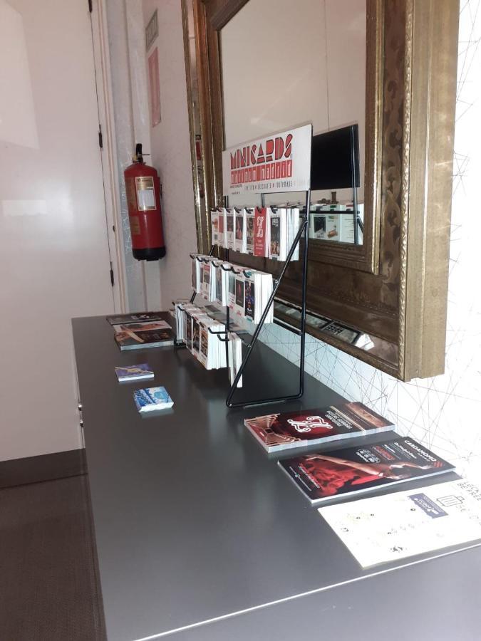 Hostal Montecarlo Madrid Ngoại thất bức ảnh