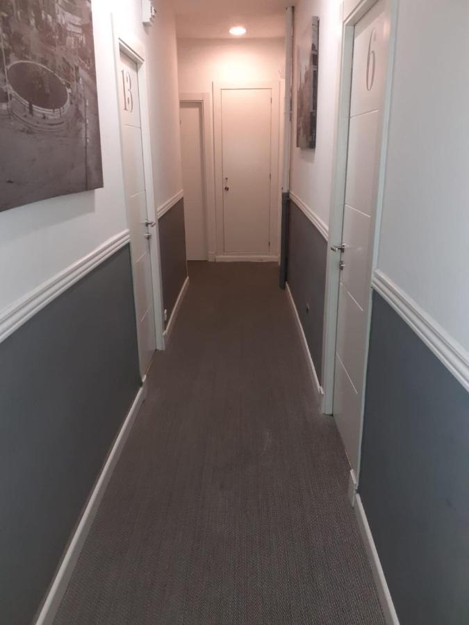 Hostal Montecarlo Madrid Ngoại thất bức ảnh